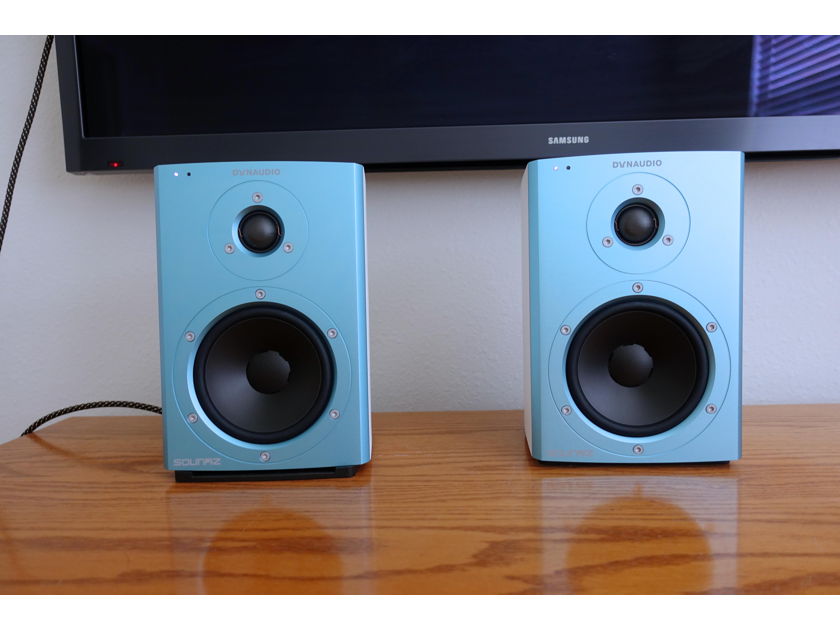 Dynaudio Xeo 2 - Wireless Bookshelf speakers - Limited edition Iced Blue