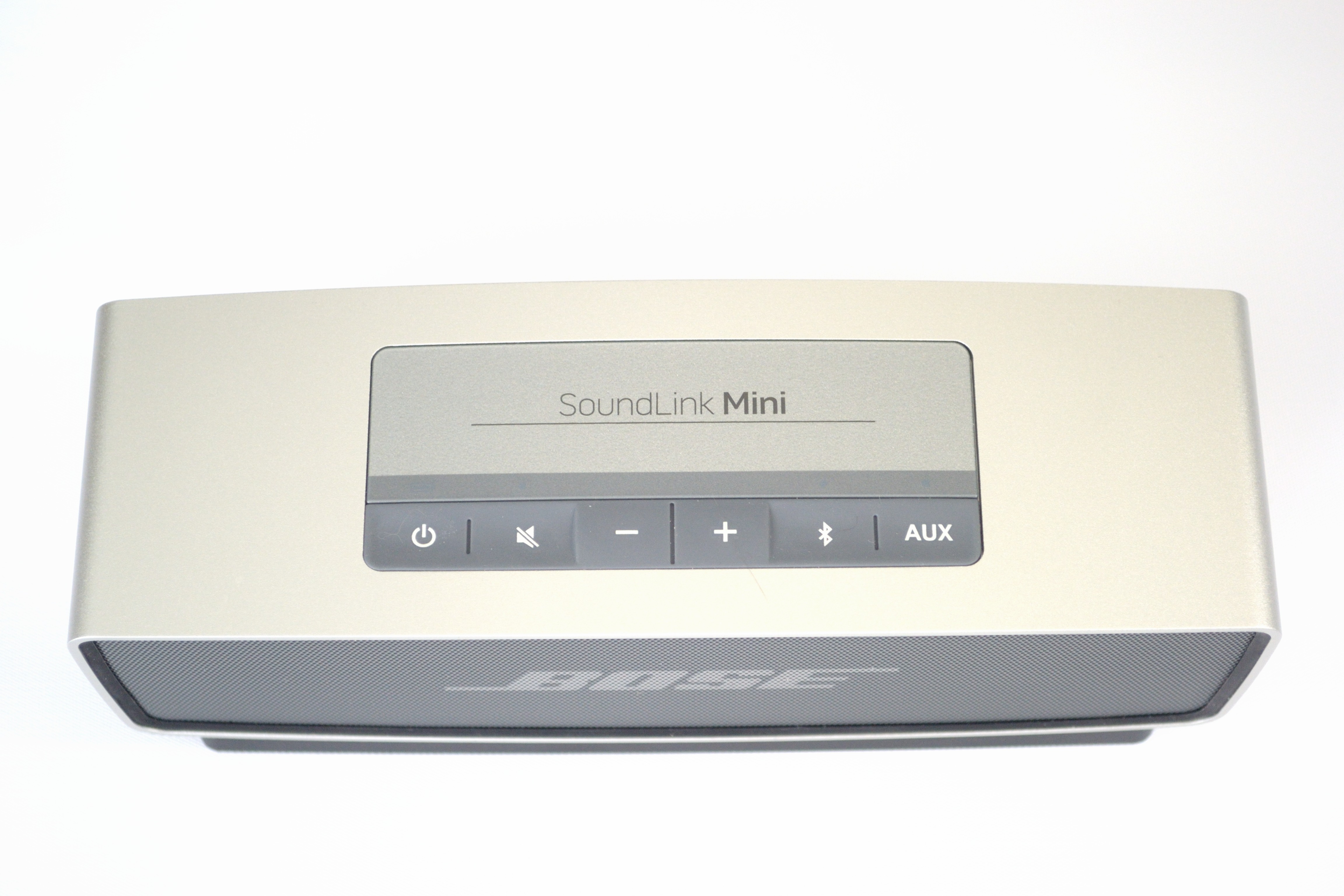 Udelade Mundtlig snesevis Bose SoundLink Mini vs Bose SoundLink Mini II detailed comparison as of  2023 - Slant