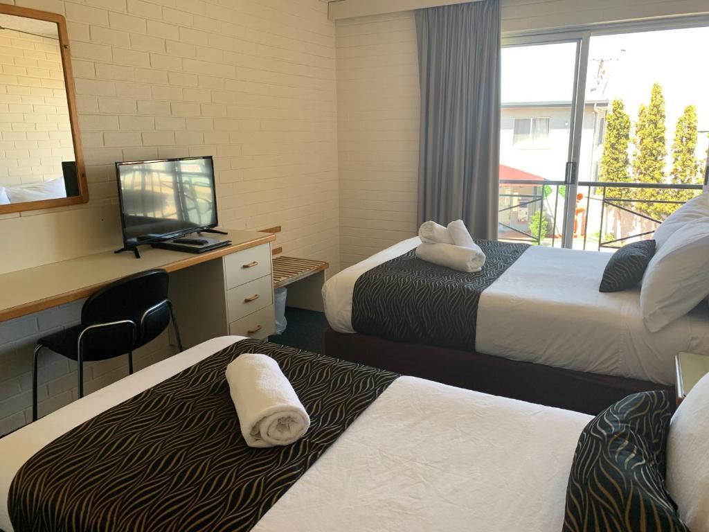 Crest Motor Inn 3 Nights Voucher - Image 4