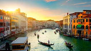 Grand Canal au coucher du soleil