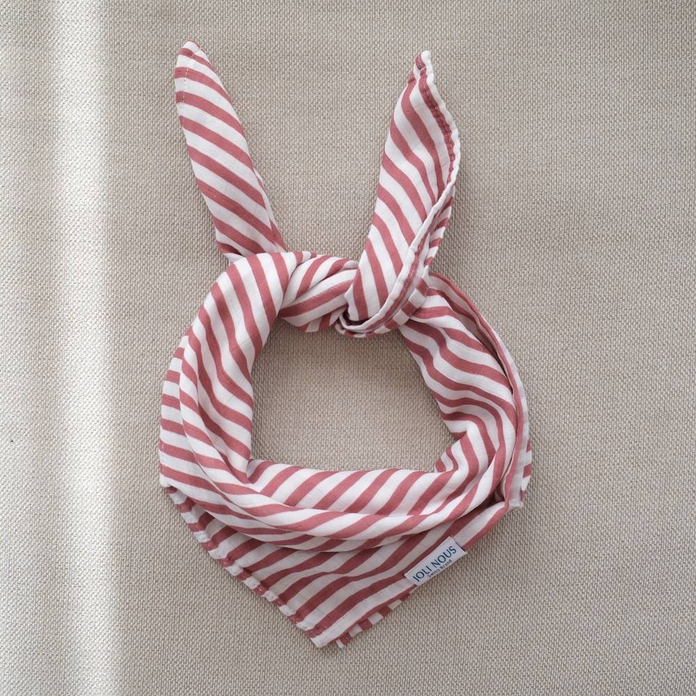 Foulard raffiné adorable pour bébé et enfant, en coton doux et bambou et respirant, certifié OEKO-TEX, idéal pour compléter une tenue d’enfant chic et confortable