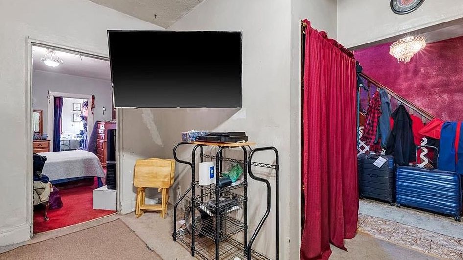 Slideshow image