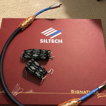 Golden Universal Crown USB Cable