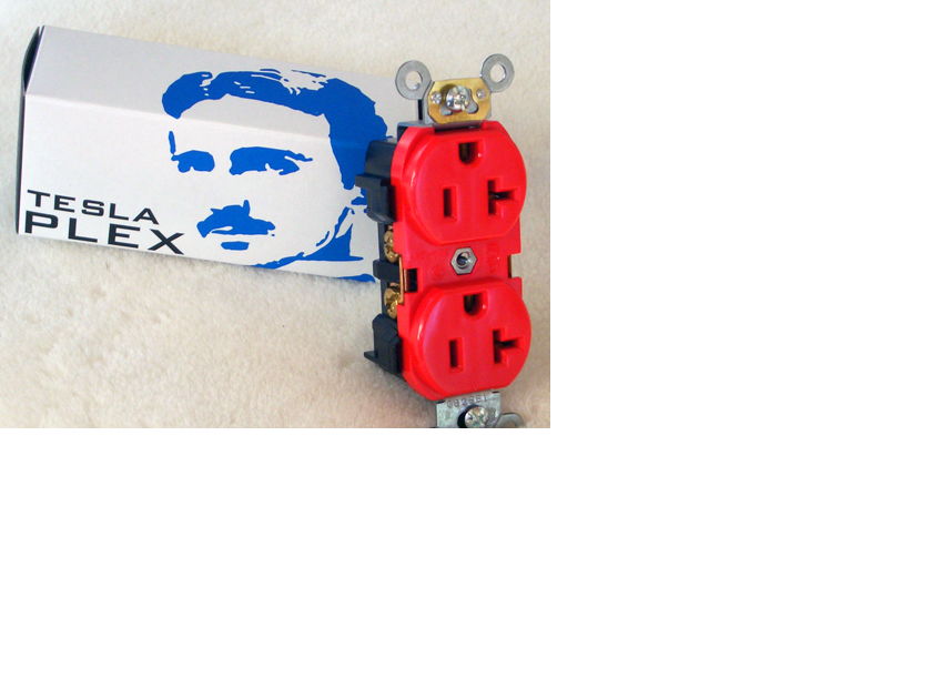 Synergistic Research Tesla Plex SE wall outlet - Quantum Tunneled with 1 Million Volts