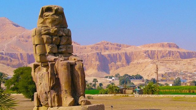 Colossi of Memnon statues, Luxor, Egypt