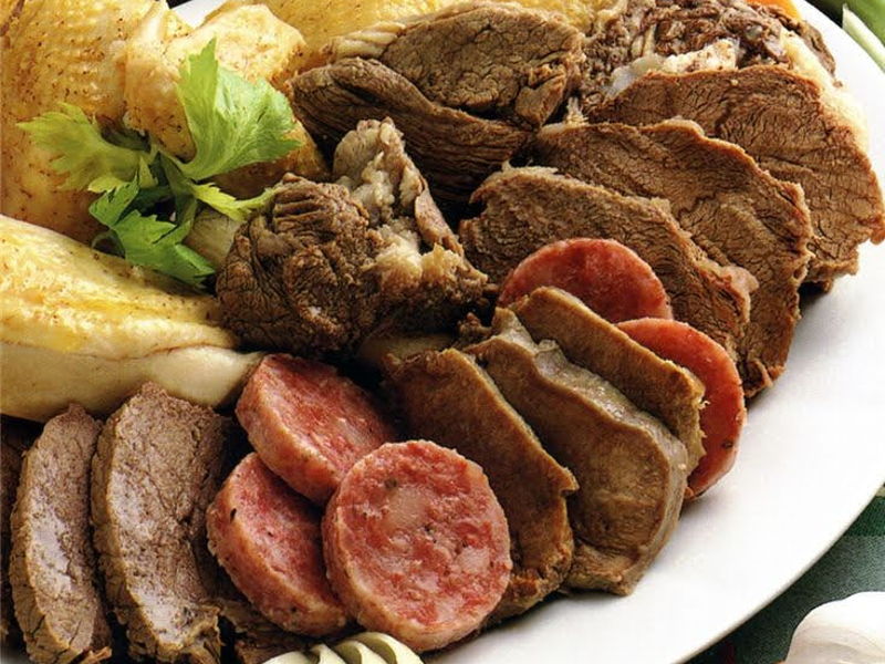 Food experiences Castello di Annone: His Majesty the Bollito: a taste of Piedmontese tradition