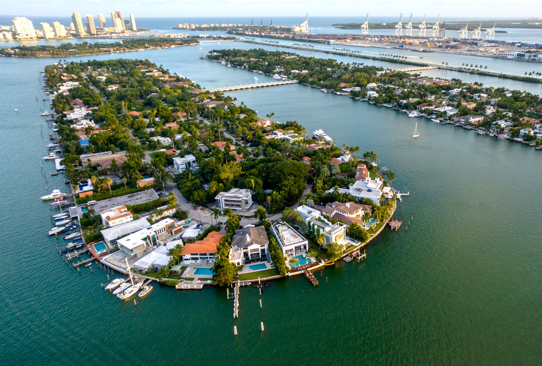 Properties For Sale in Hibiscus Island