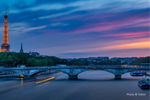 Seine Cruise & French Crepe Tasting by the Eiffel Tower (by Global Tours)