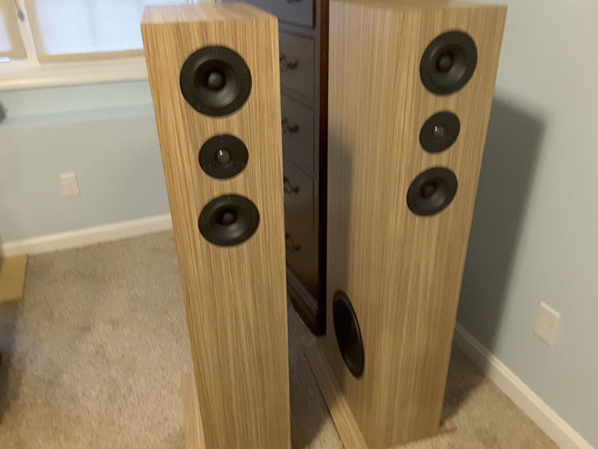 Audiophile - Custom 3way Loudspeaker Hifidelity Audio 3 way Professionally built !!