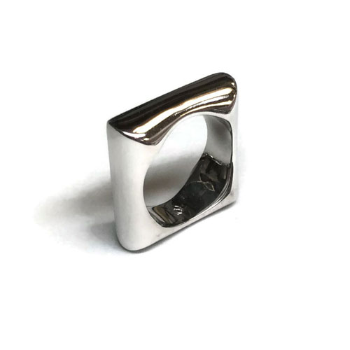 polished and cleaned square ring