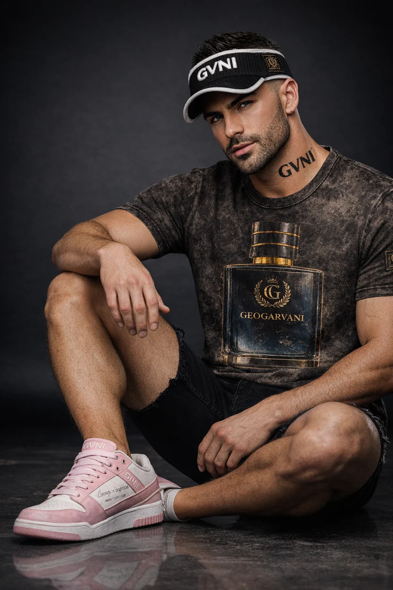 GEOGARVANI™ SIGNATURE SCENT TEE
