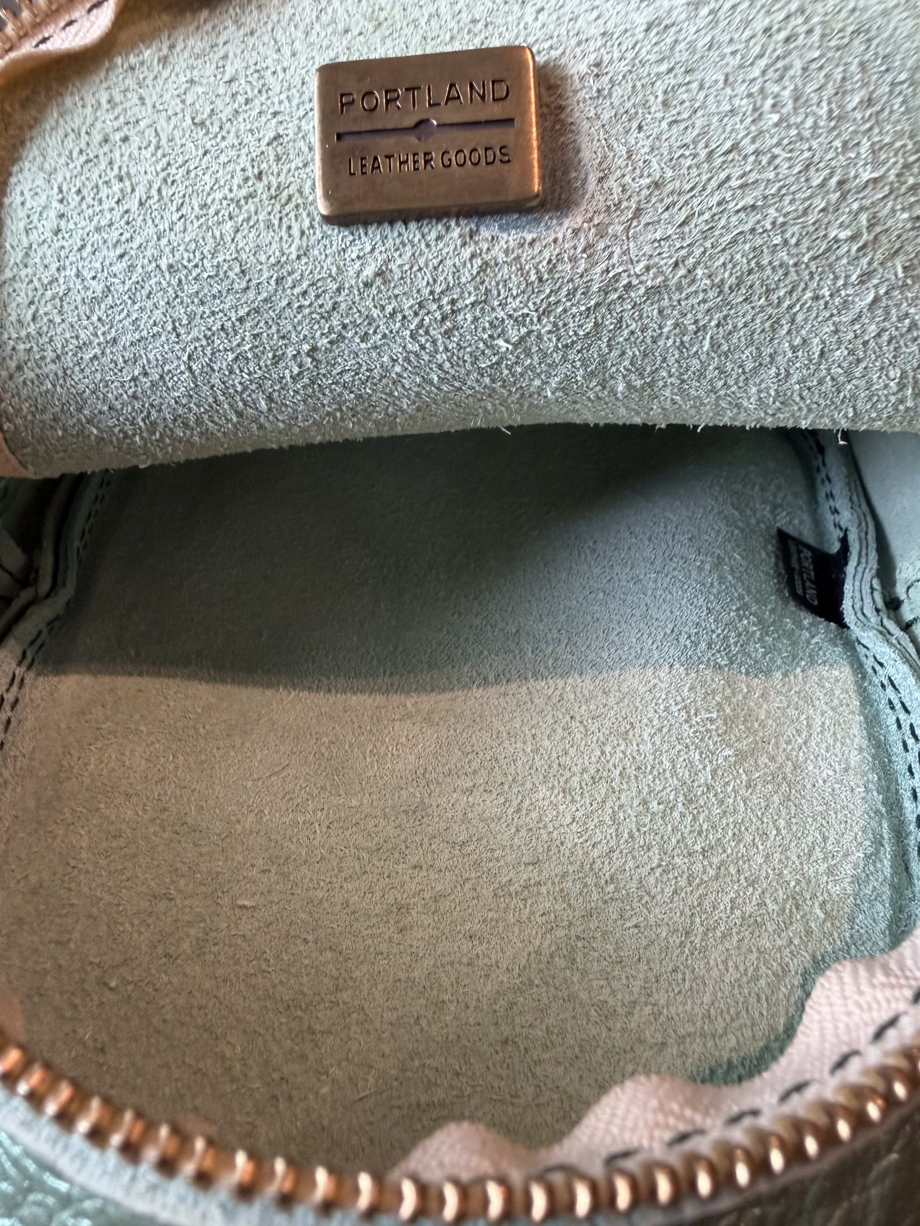 Sydney Sling Bag - $135.00 | Portland Leather Resale Marketplace