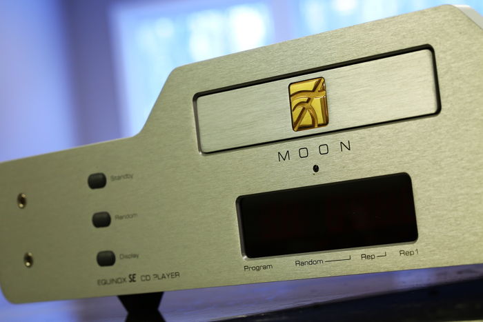 Simaudio Moon Equinox SE CD Player - PRICE REDUCED!
