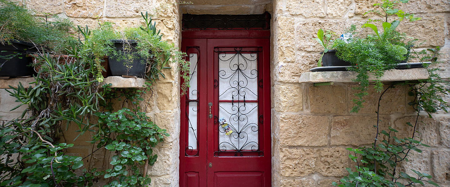 Birkirkara
- Our real estate agents at Engel & Völkers offer you the best support at any time when it comes to renting or letting a property or land in Malta