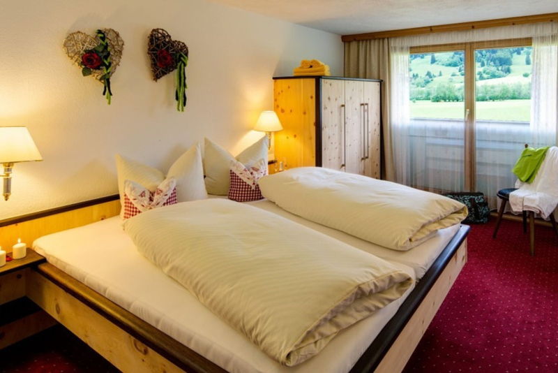 Schlafzimmer in Ferienwohnung für 6 Personen im Allgäu