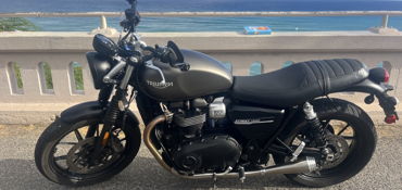 2020 TRIUMPH STREET TWIN motorcycle for rent near Honolulu, HI