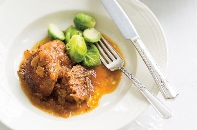Porc braisé à l'oignon