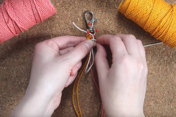 DIY face mask holder lanyard tutorial image 5