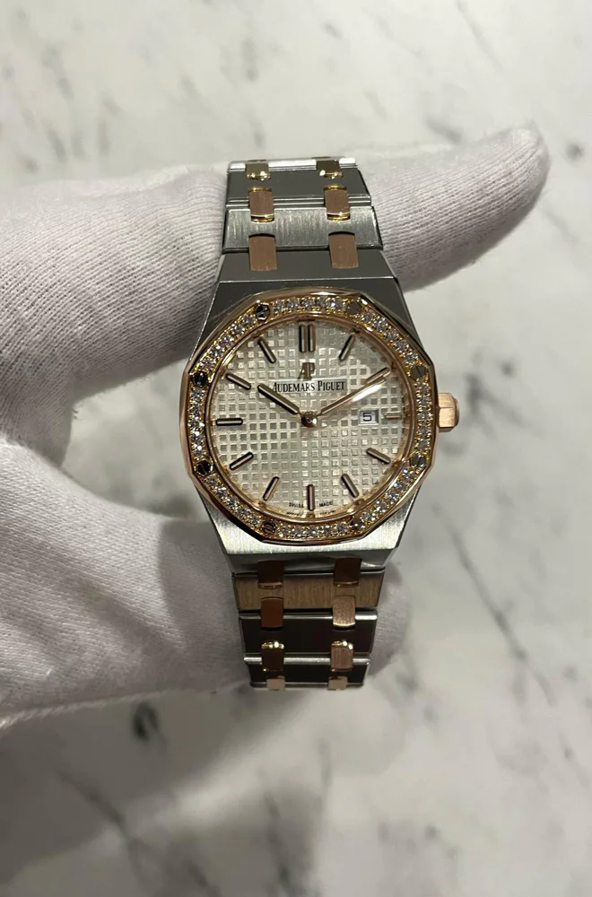 Audemars Piguet Royal Oak Lady 67651SR.ZZ.1261SR.0