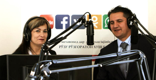 Онлайн-радиостанция для таджикских мигрантов возобновила вещание в России