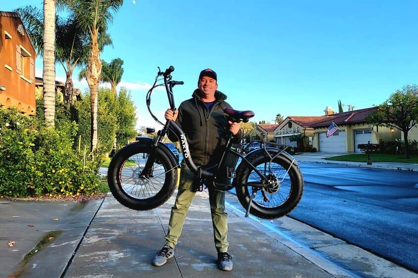 Here are a simple removal steps that may vary between different makes