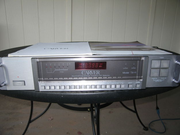 Carver TX-11 FM Tuner