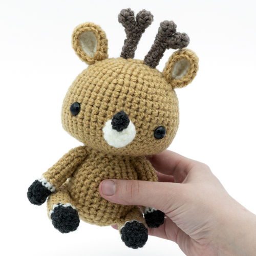 Veado da floresta amigurumi