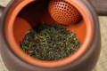 loose leaf tea in tokoname teapot