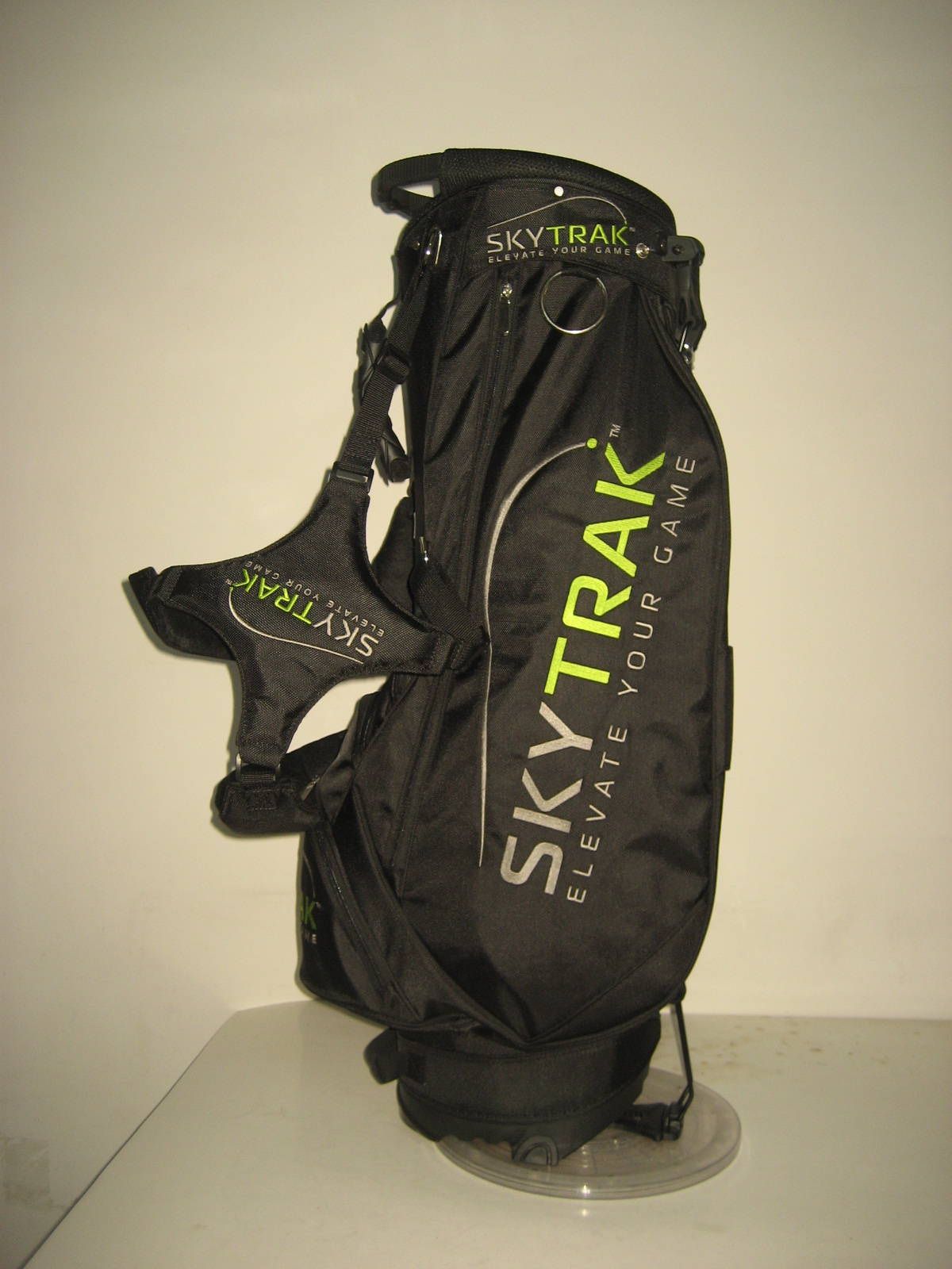Customised football club golf bags by Golf Custom Bags 208