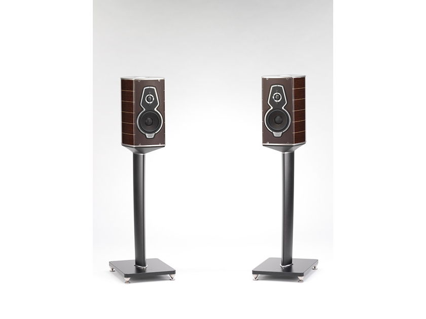 Sonus Faber Guaneri Tradition with Stands as New (Oct 2017) - headphone GIFT
