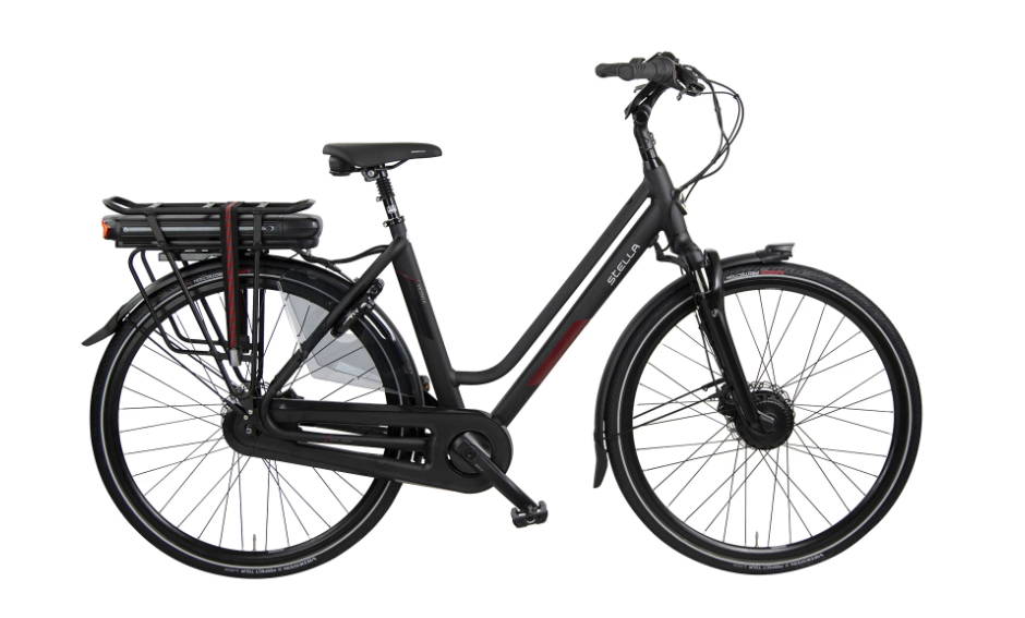 Stella Vicenza Superior FDST elektrische stadsfiets met lage instap, voorwielmotor en bagagedrageraccu, zijaanzicht op witte achtergrond.