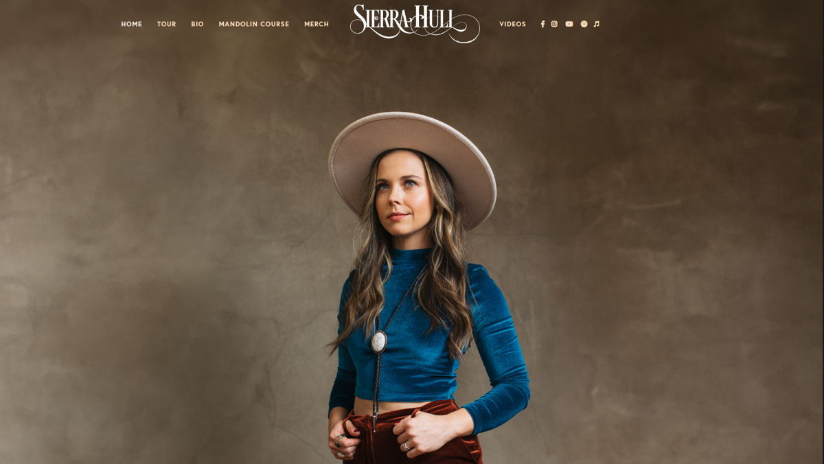 Screenshot of Sierra Hull, from the brown websites collection.