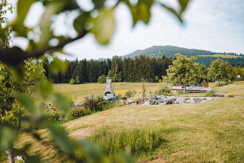 Lindenhof - Schwimmbad in der Natur