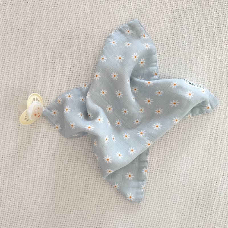 lange xl marguerites bleu orange blanc joli nous swiss made marque suisse enfant bébé  cadeau naissance personnalisation broderie