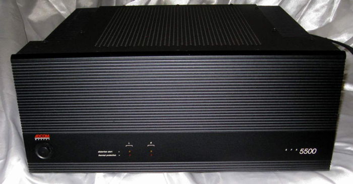 Adcom GFA-5500 power amplifier
