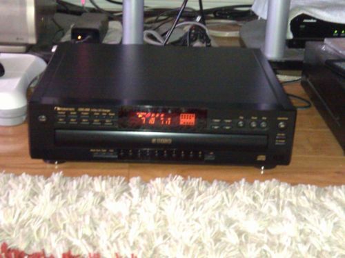 Nakamichi CDC-500 Multi_Disc CD Player - Mint Condition