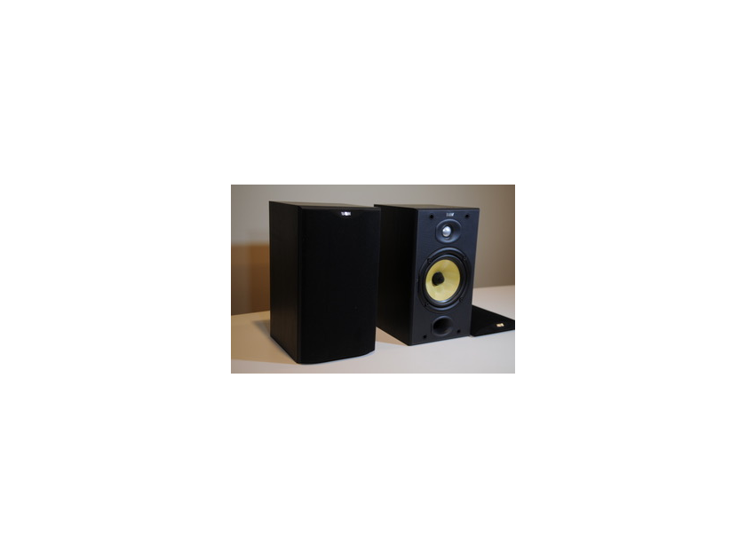 Bowers & Wilkins DM 602 S2 monitor