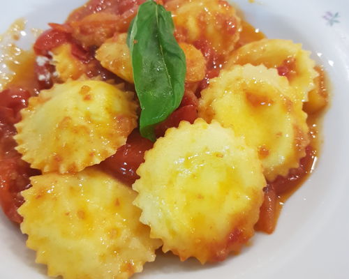 Cooking classes Pisciotta: Let's make Grandma Rosa's ravioli together.