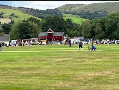 Dinting Cricket Club Cricket Club Logo
