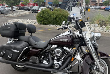 2007 HARLEY-DAVIDSON FLHRC ROAD KING CLASSIC (BLACK) motorcycle for rent near DENVER, CO