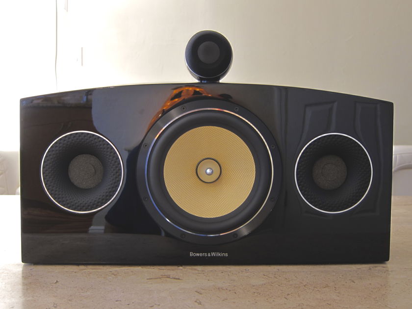Bowers & Wilkins  B&W HTM4 Diamond D2 Center channel in Black piano Gloss with everything