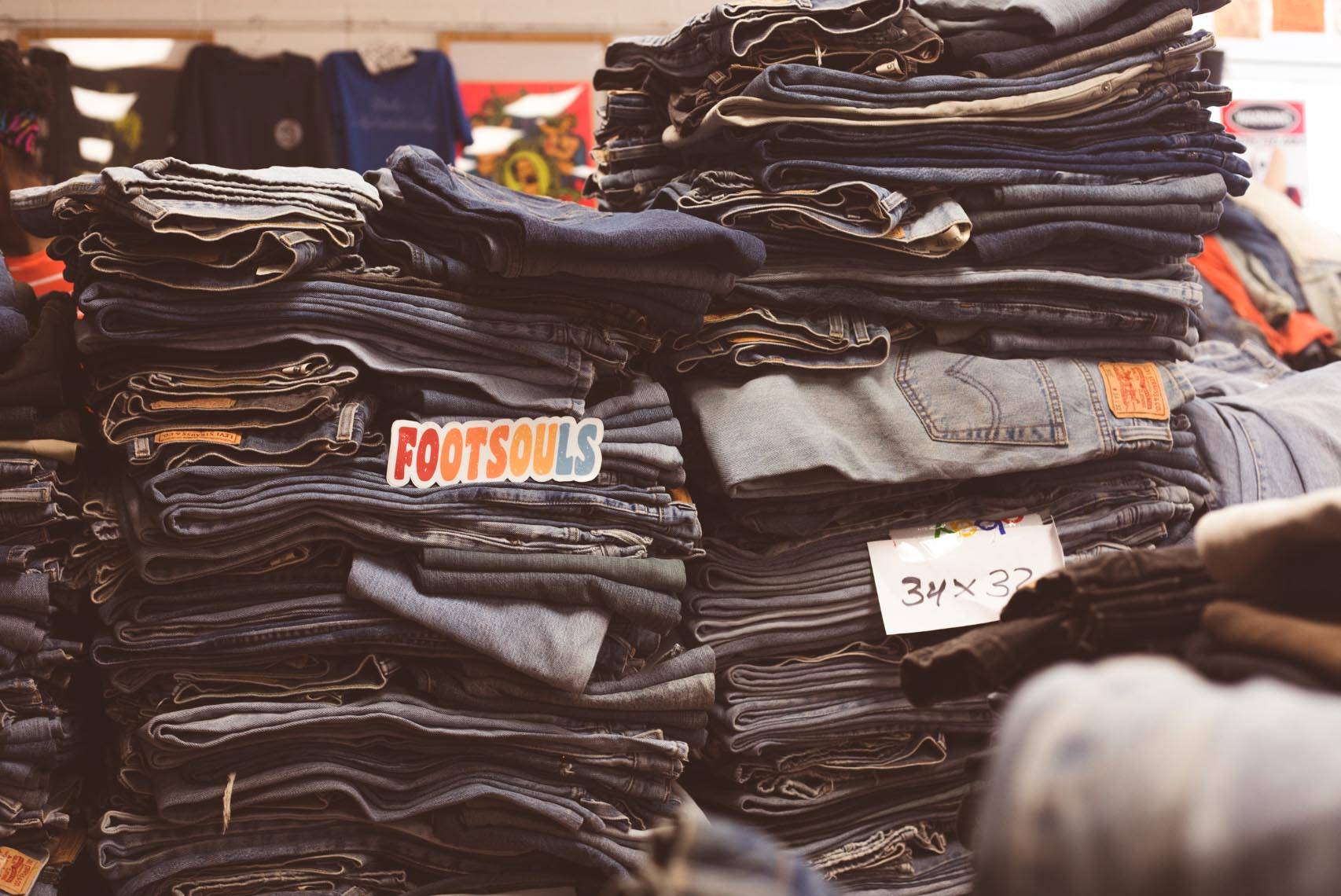 Where to find Levi's for $13 in Los Angeles – FEEL YOUR SOUL