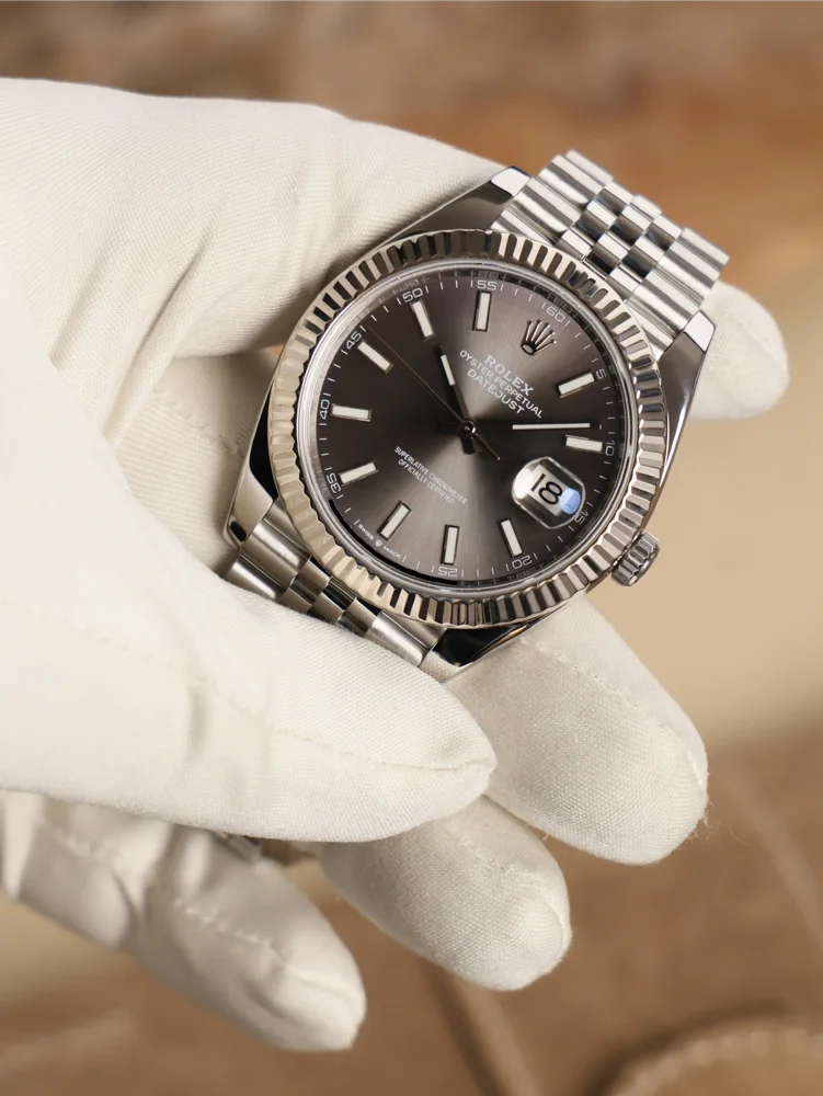 Rhodium DIal Index Numerals Jubilee Bracelet Box + Papers