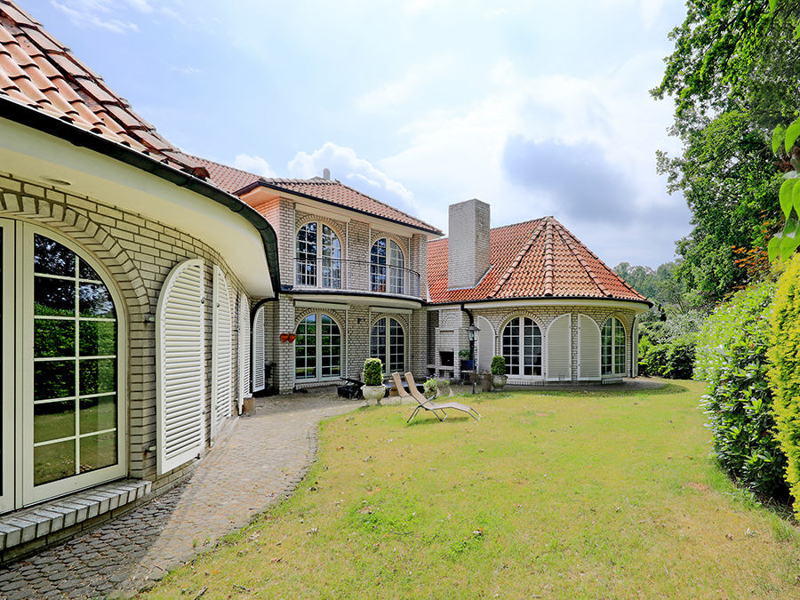 LuxusWohntraum vor den Toren von Bremen!