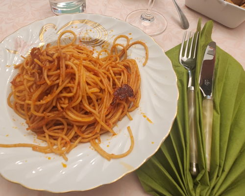Cooking classes Bari: A journey into Bari’s cuisine: Spaghetti all’Assassina