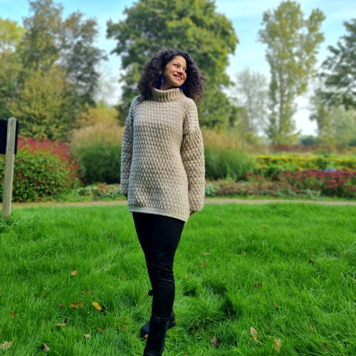 Coaty Sweater. Trendy Alpine Stitch Crochet Sweater Pattern | Cozy Textured Design