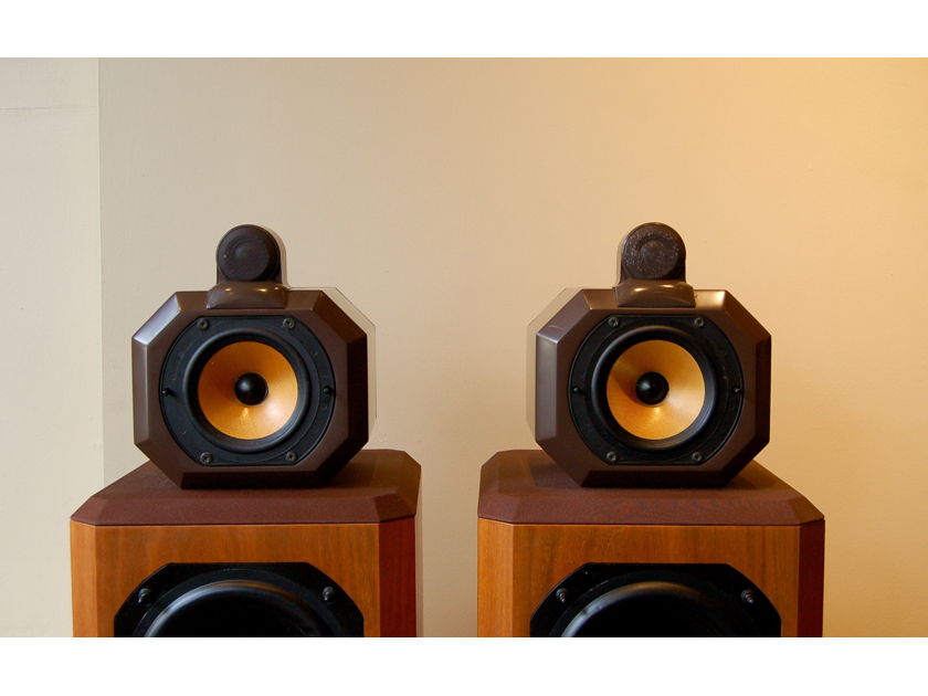 Bowers & Wilkins B&W Series 80 Model 802 Floorstanding Speakers
