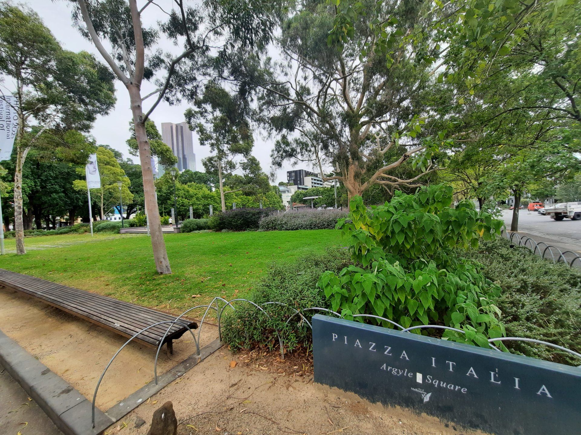 FOR LEASE Spacious & Recently Repainted 2-Bedroom in Stunning Garden Setting - Image 21