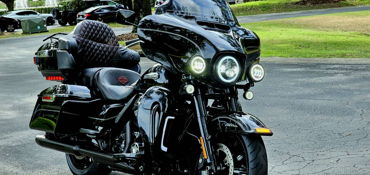 2022 HARLEY-DAVIDSON ULTRA LIMITED motorcycle for rent near Orlando, FL