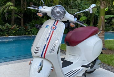 2017 VESPA PRIMAVERA 150 motorcycle for rent near Surfside, FL